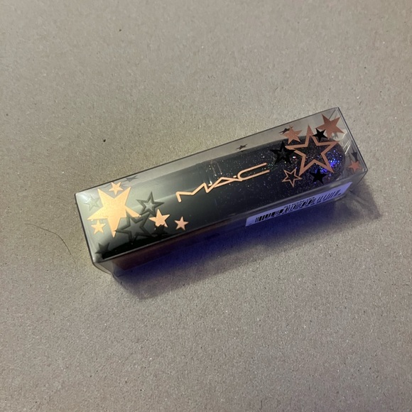 MAC Cosmetics Holiday Lipstick in Walk Of Flame - Picture 2 of 3